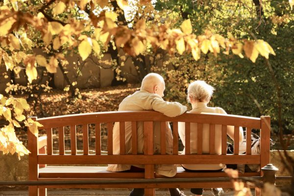 Baby Boomers, people from behind, autumn colors, love, old people, gold autumn